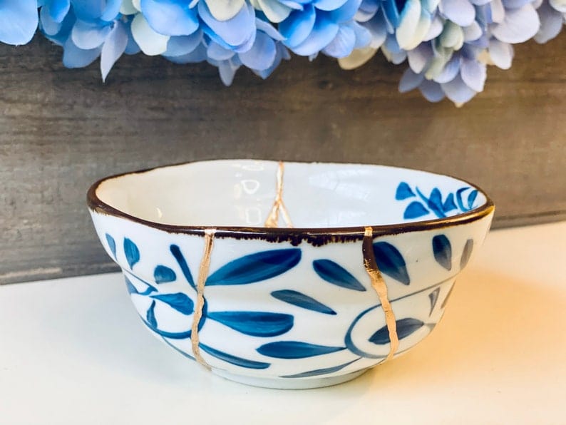 Kintsugi Bowl, Home Decor, Personalized Gifts, Gifts for Her, Wedding Gifts, Kintsugi Repaired Blue Petal Print White Bowl Gold Inlay