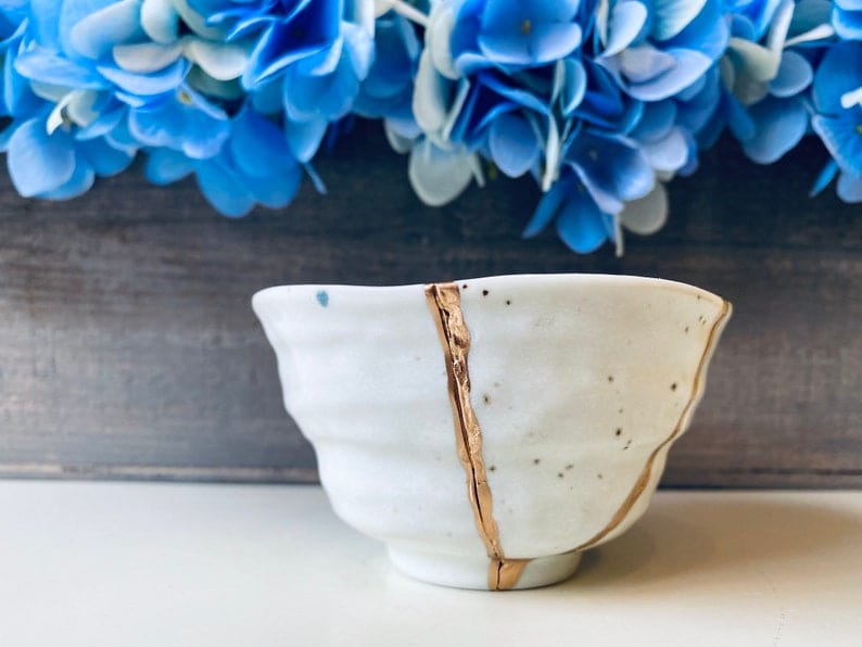 Kintsugi Bowl, Home Decor, Personalized Gifts, Gifts for Her, Wedding Gifts, Home Gifts, Kintsugi Repaired Black or White Stoneware Sake Cup