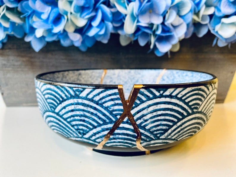 Kintsugi Bowl, Home Decor, Personalized Gifts, Gifts for Her, Minimalist, Wedding Gift, Kintsugi Repaired Wave Pattern Gold Inlaid Bowl