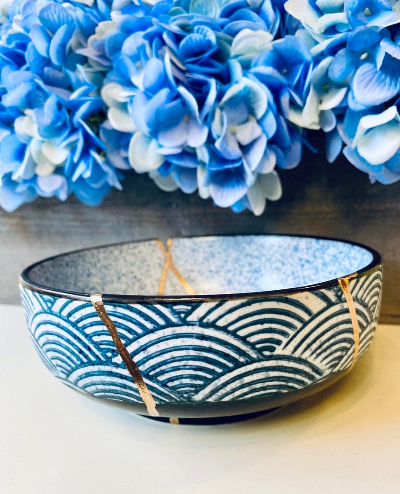 Kintsugi Bowl, Home Decor, Personalized Gifts, Gifts for Her, Minimalist, Wedding Gift, Kintsugi Repaired Wave Pattern Gold Inlaid Bowl