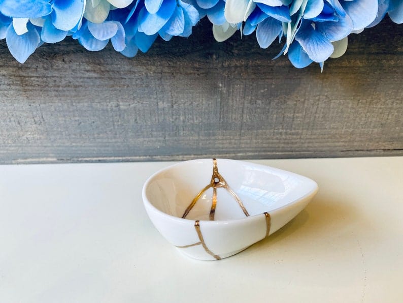 Kintsugi Gifts, Home Gifts, Fall Gifts, Gifts for Her, Home Decor, Anniversary Gifts, Wedding Gifts, Kintsugi Repaired Small Teardrop Bowl