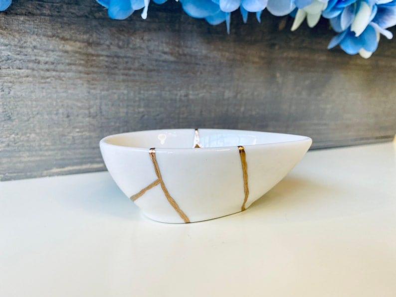 Kintsugi Gifts, Home Gifts, Fall Gifts, Gifts for Her, Home Decor, Anniversary Gifts, Wedding Gifts, Kintsugi Repaired Small Teardrop Bowl