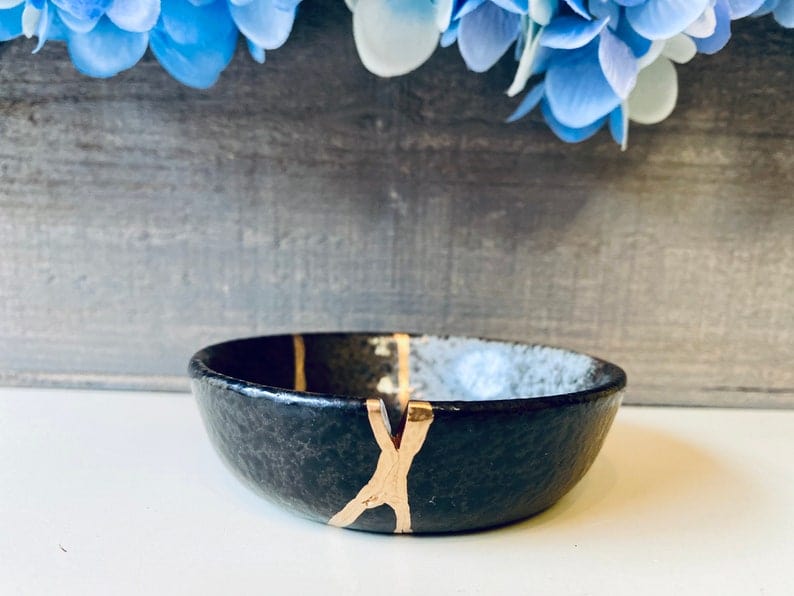 Kintsugi Repaired Black Stoneware Dish