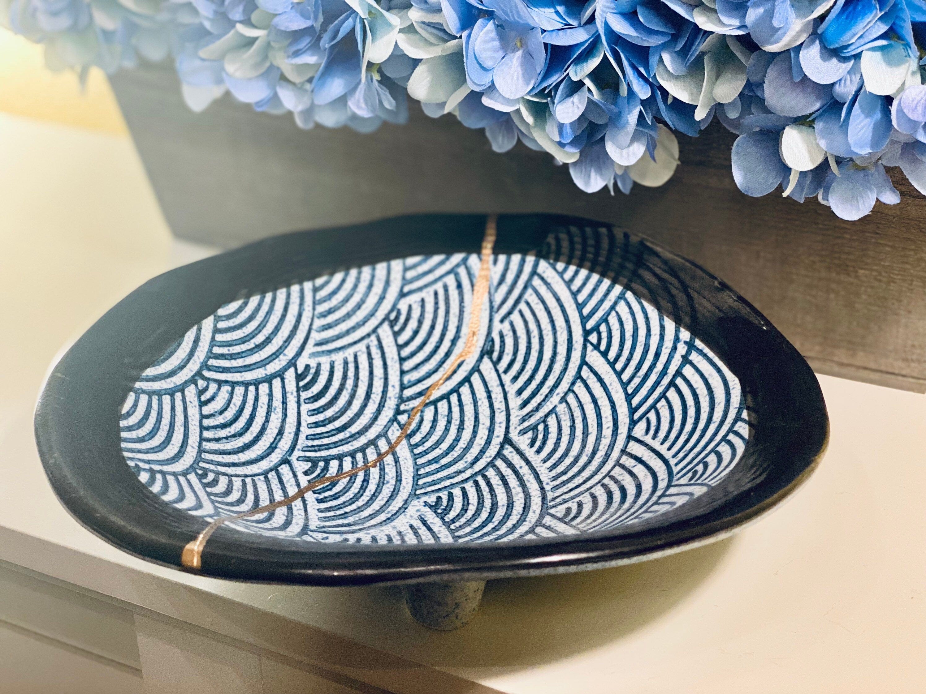 Kintsugi Repaired Stoneware Scale Pattern Platter