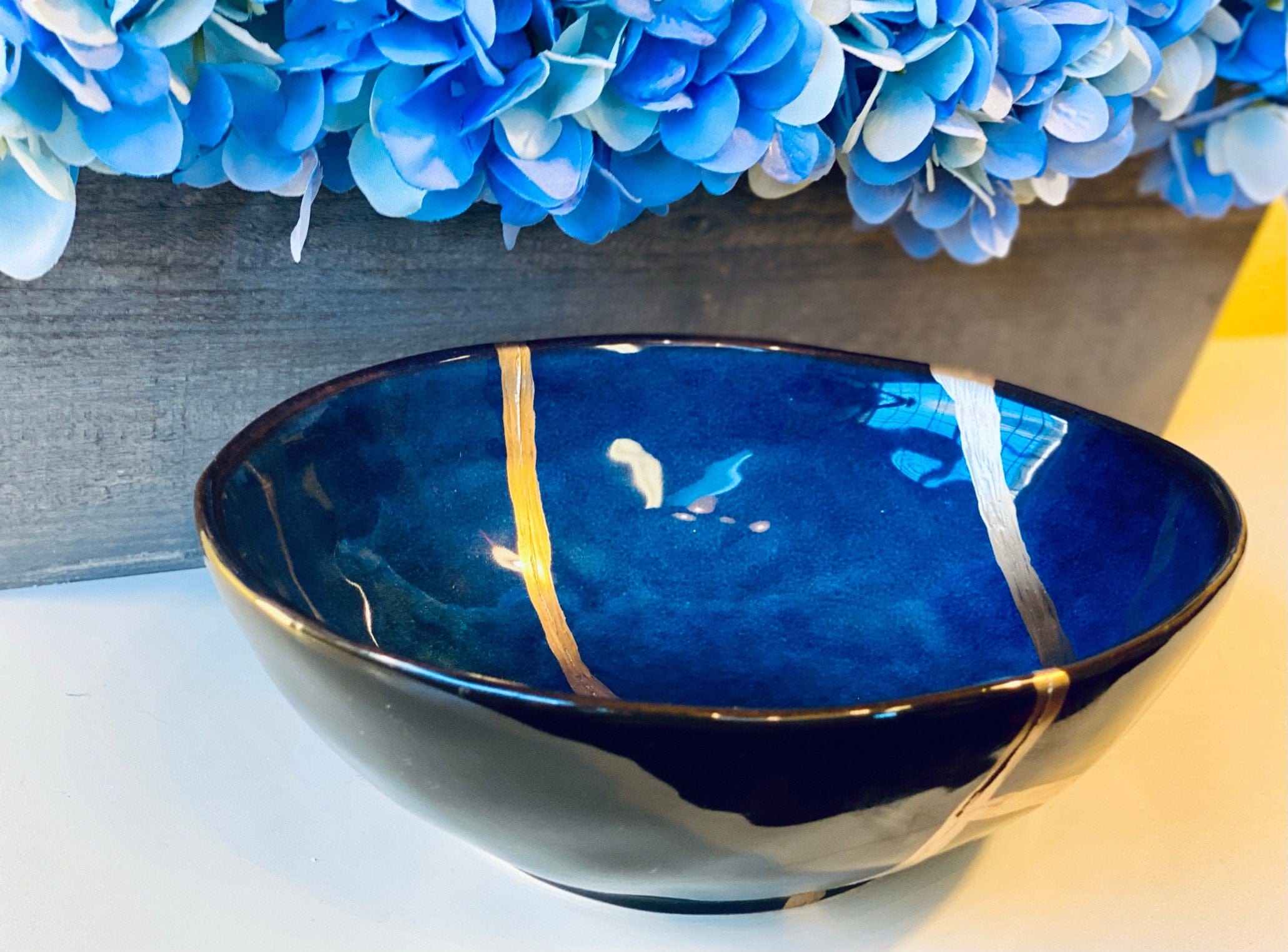 Kintsugi Repaired Reactive Glaze Cat-Eye Blue Egg Bowl Gold Inlaid