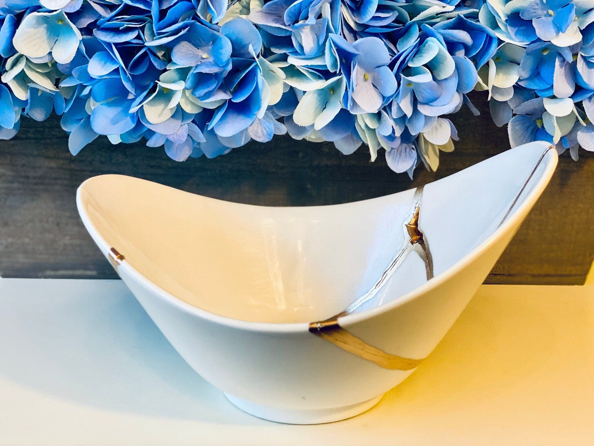 Kintsugi Repaired White Porcelain Curved Bowl
