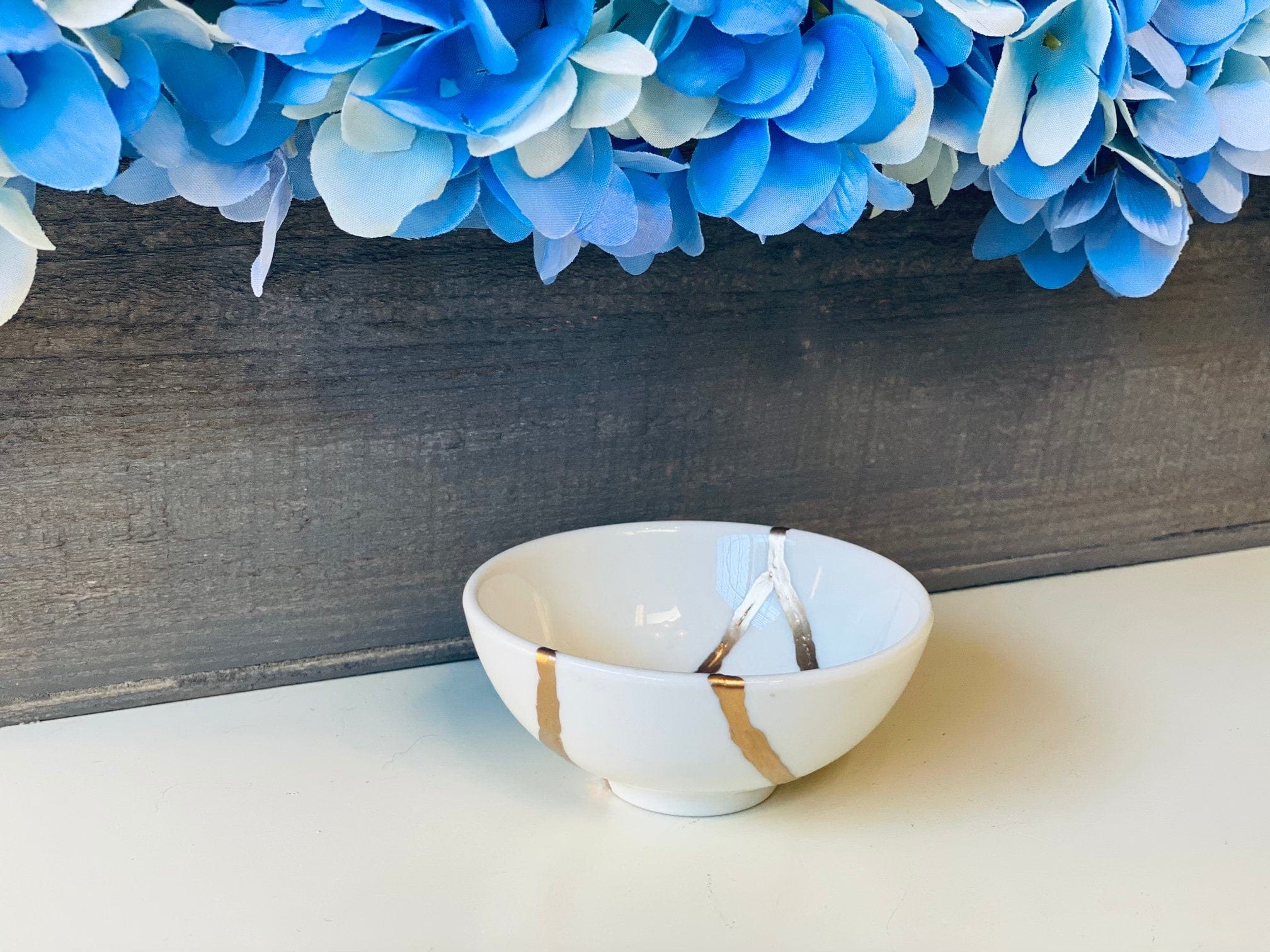 Kintsugi Repaired Small Porcelain Trinket Dish Gold Inlaid