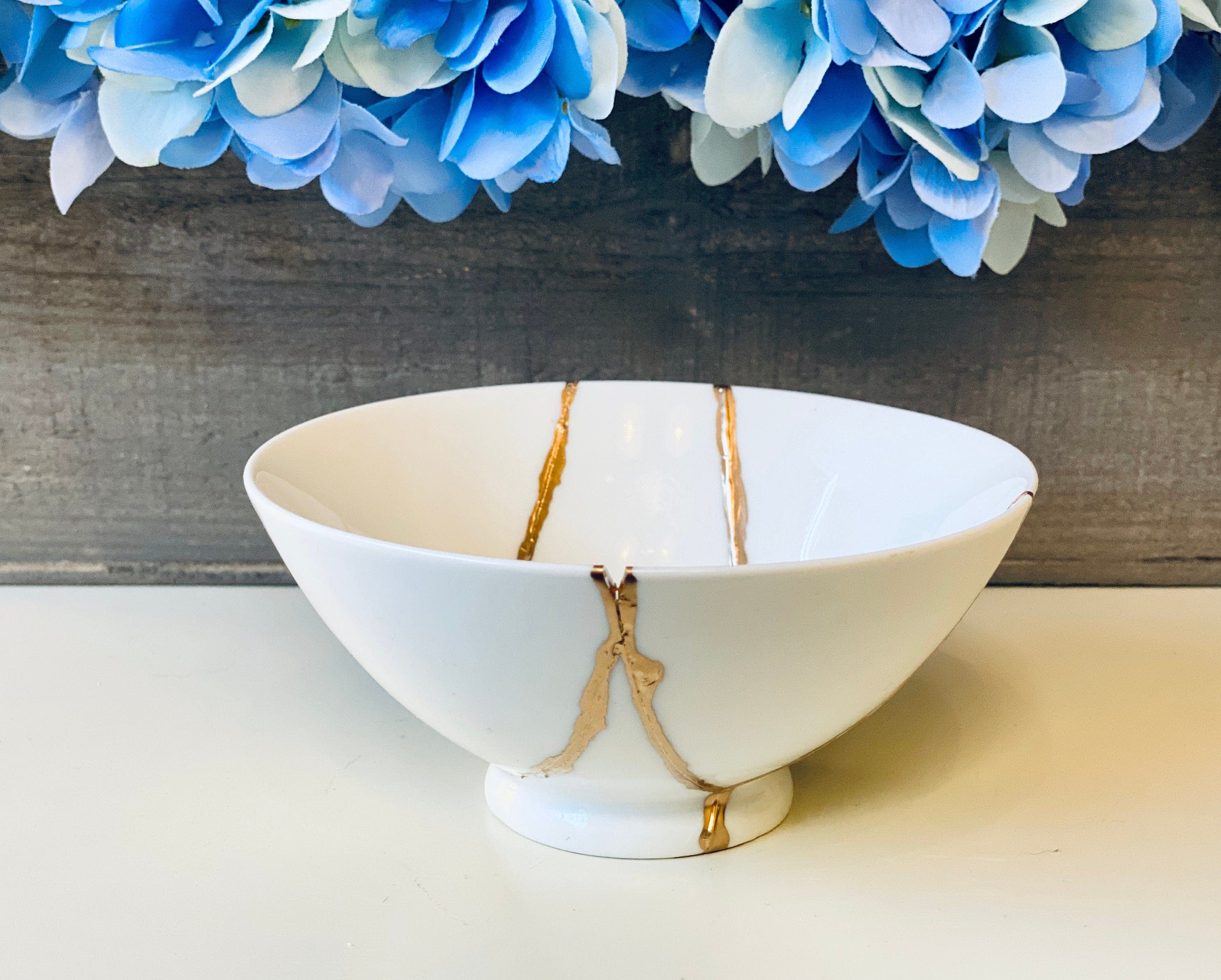 Kintsugi Repaired White Porcelain Ring Bowl Gold Inlaid