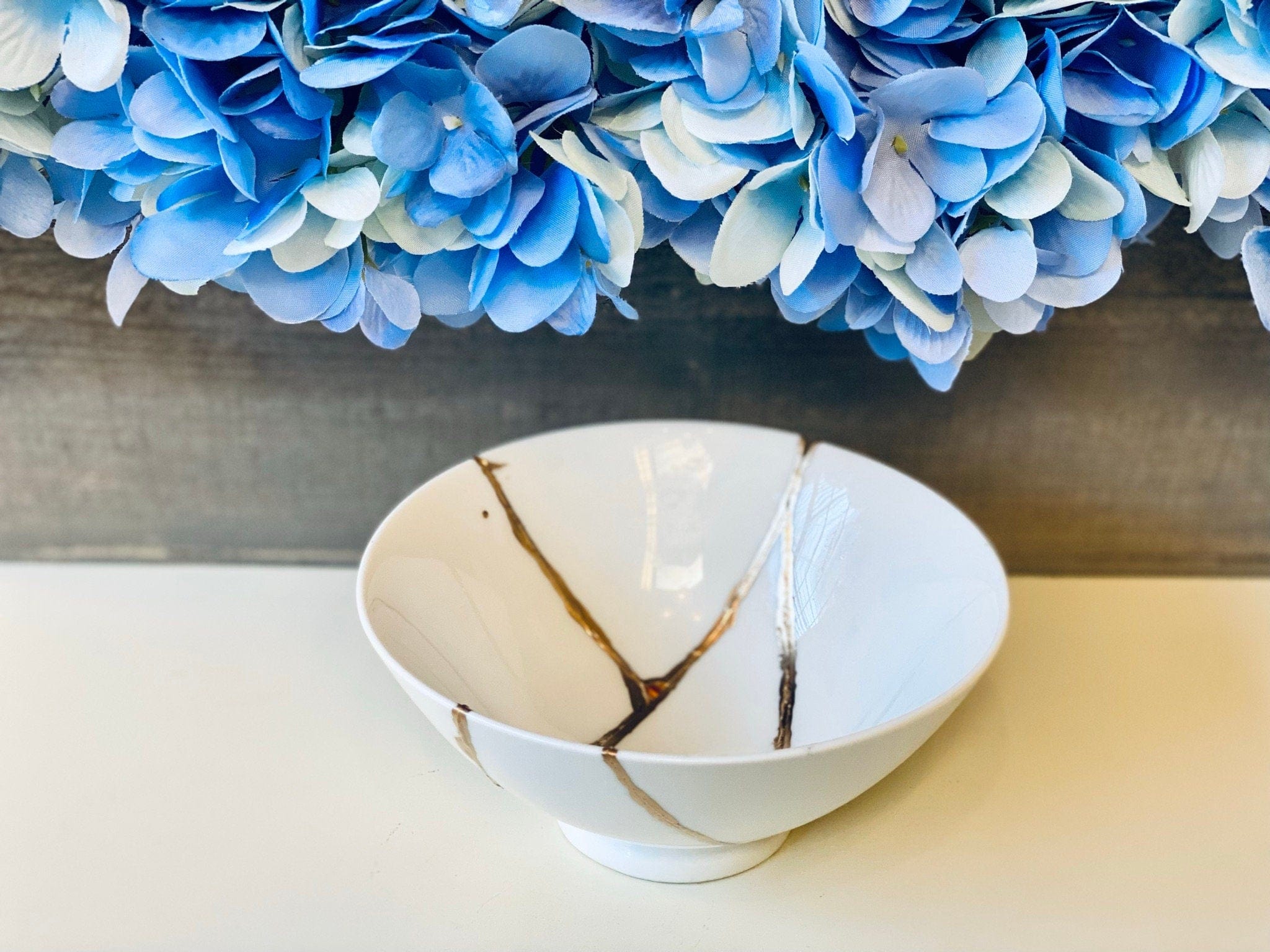 Kintsugi Repaired White Porcelain Ring Bowl Gold Inlaid