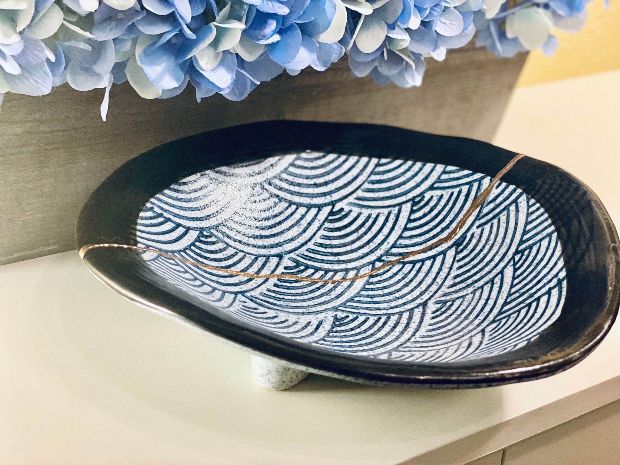 Kintsugi Repaired Stoneware Scale Pattern Platter