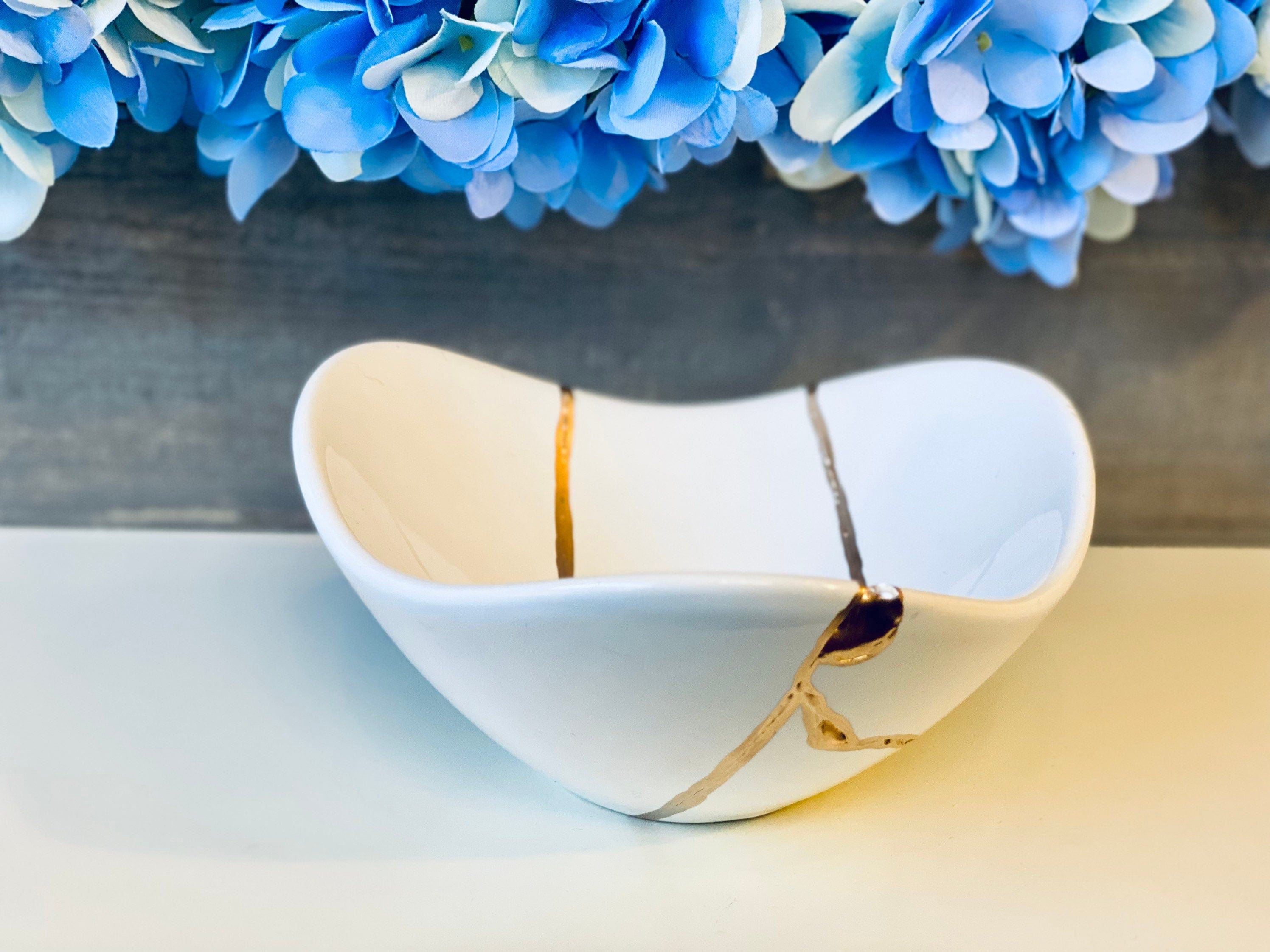 Kintsugi Repaired Medium Porcelain White Curved Bowl