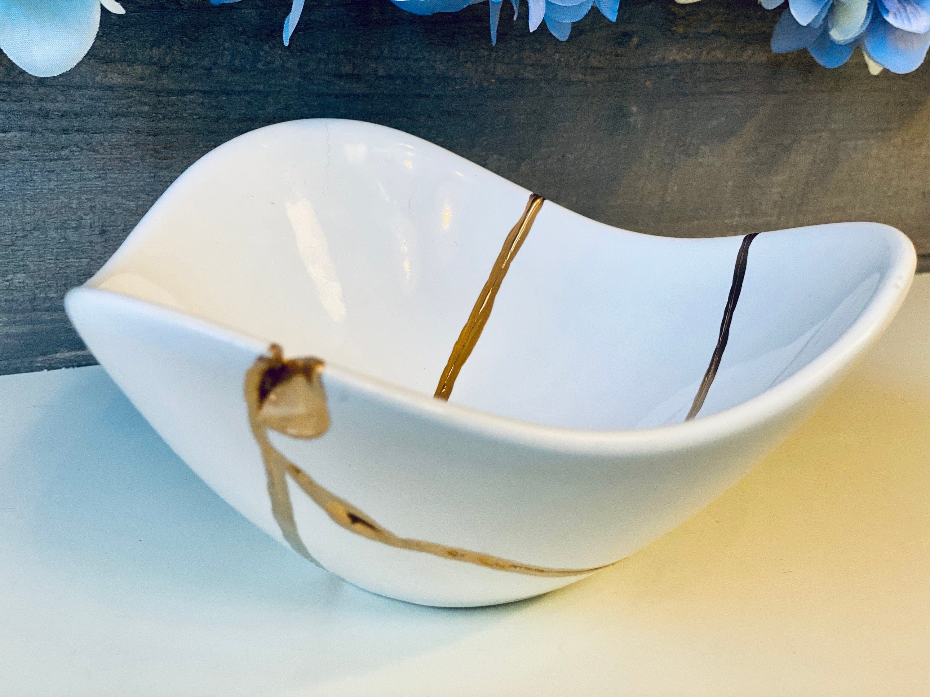 Kintsugi Repaired Medium Porcelain White Curved Bowl