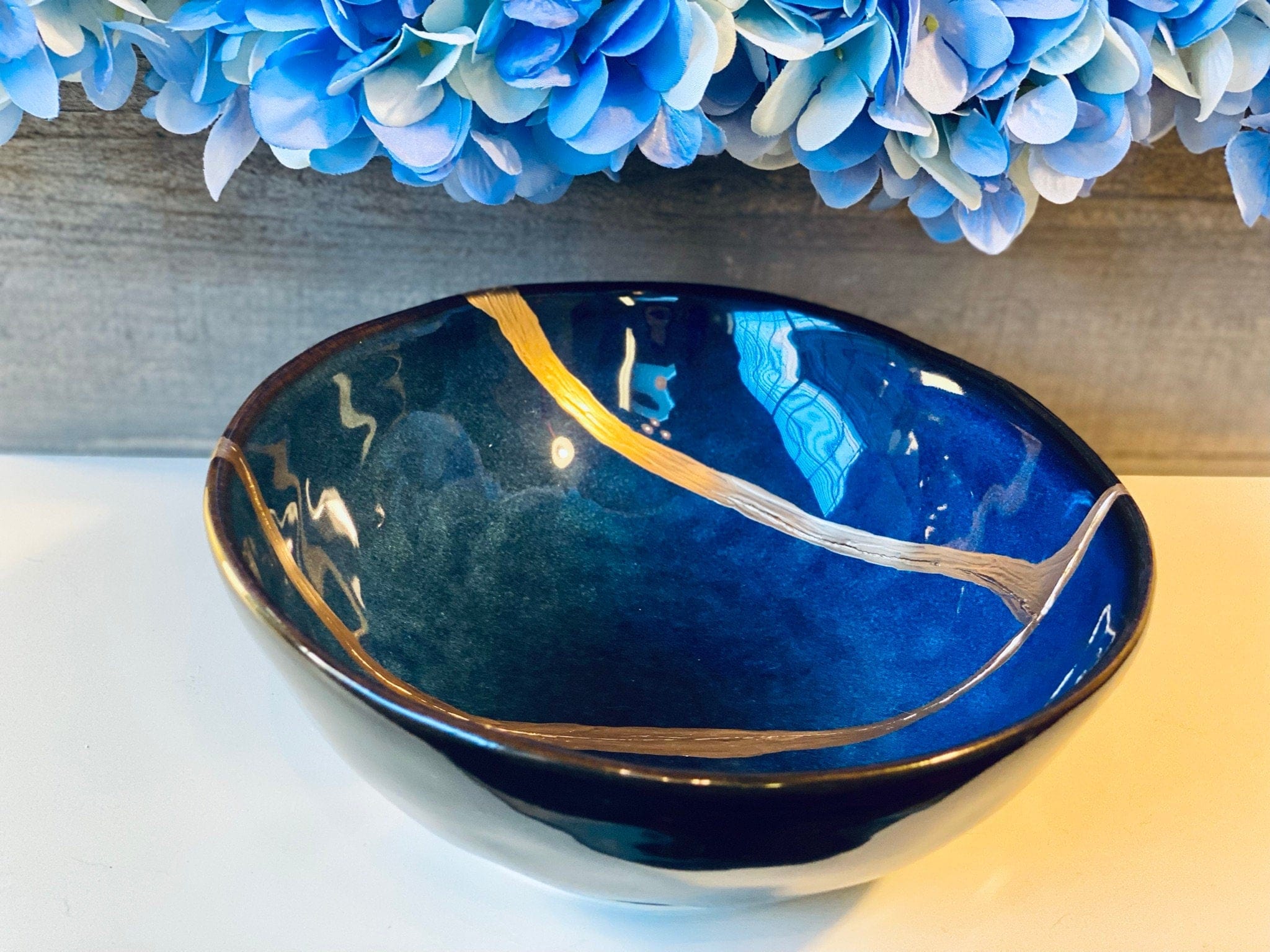 Kintsugi Repaired Reactive Glaze Cat-Eye Blue Egg Bowl Gold Inlaid
