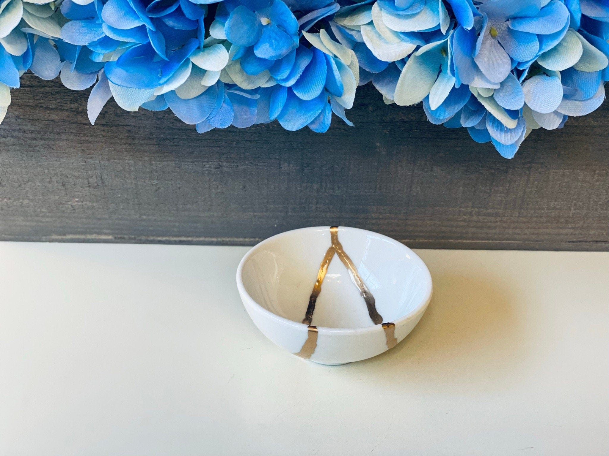 Kintsugi Repaired Small Porcelain Trinket Dish Gold Inlaid