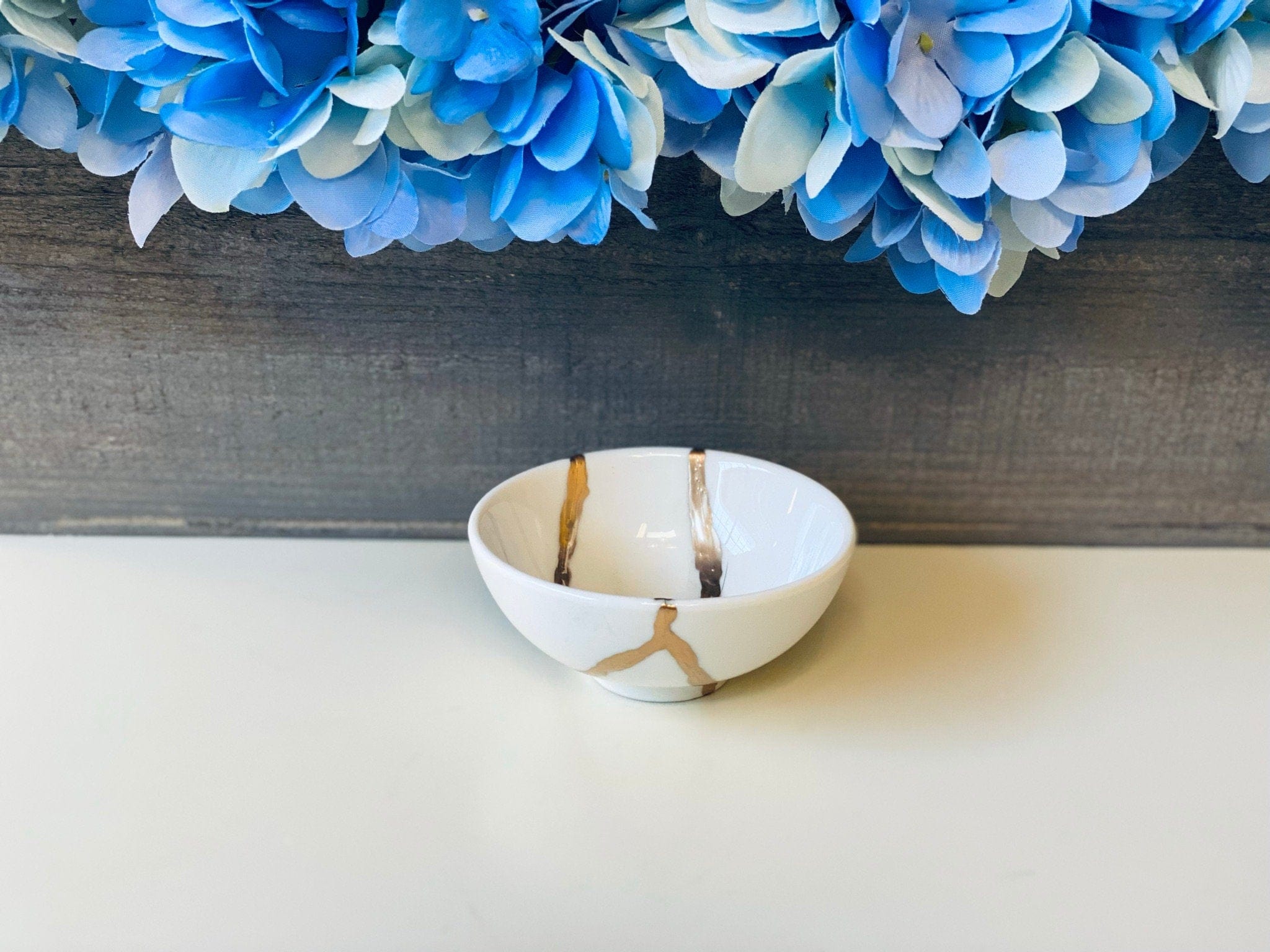 Kintsugi Repaired Small Porcelain Trinket Dish Gold Inlaid