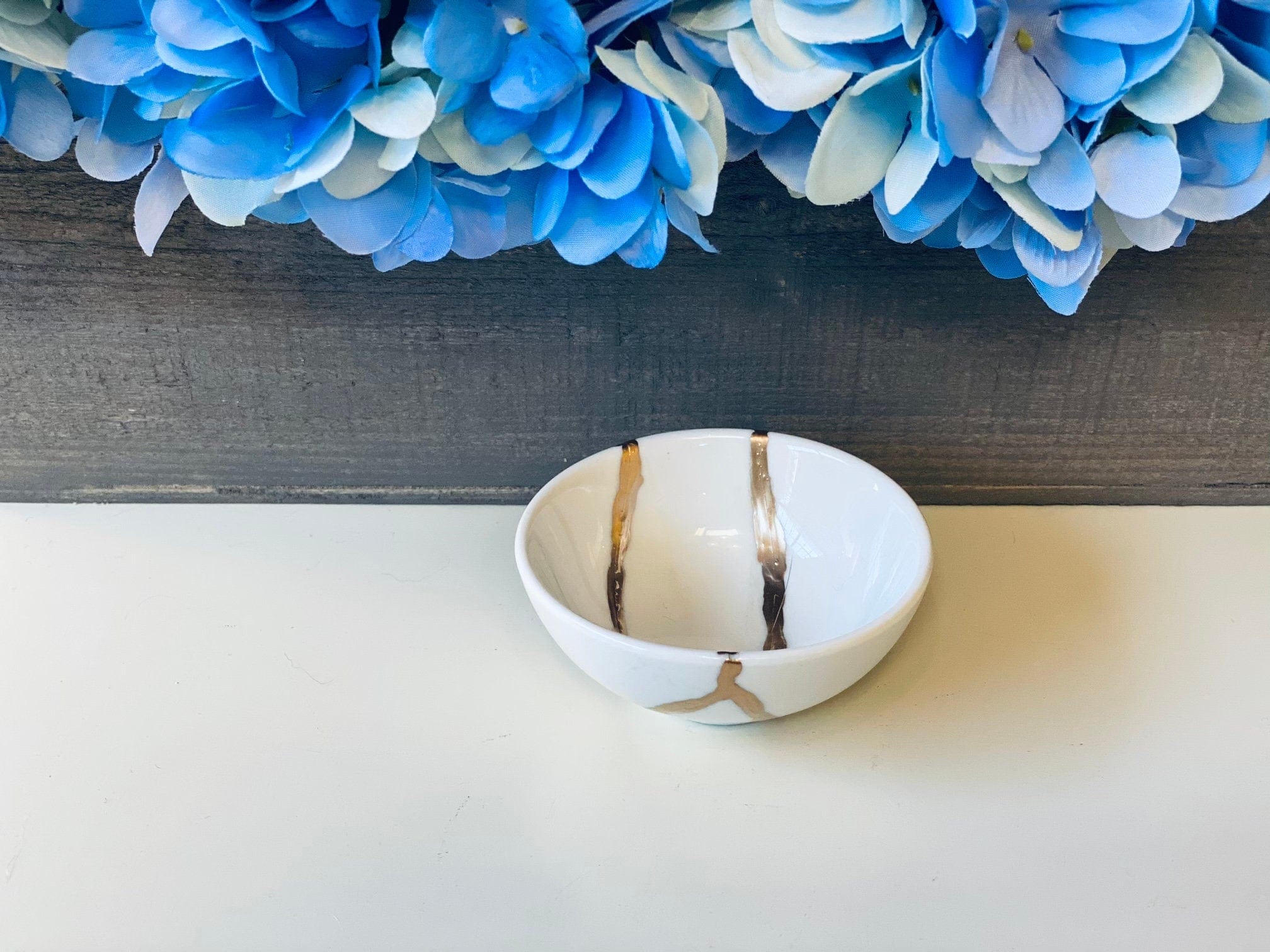 Kintsugi Repaired Small Porcelain Trinket Dish Gold Inlaid