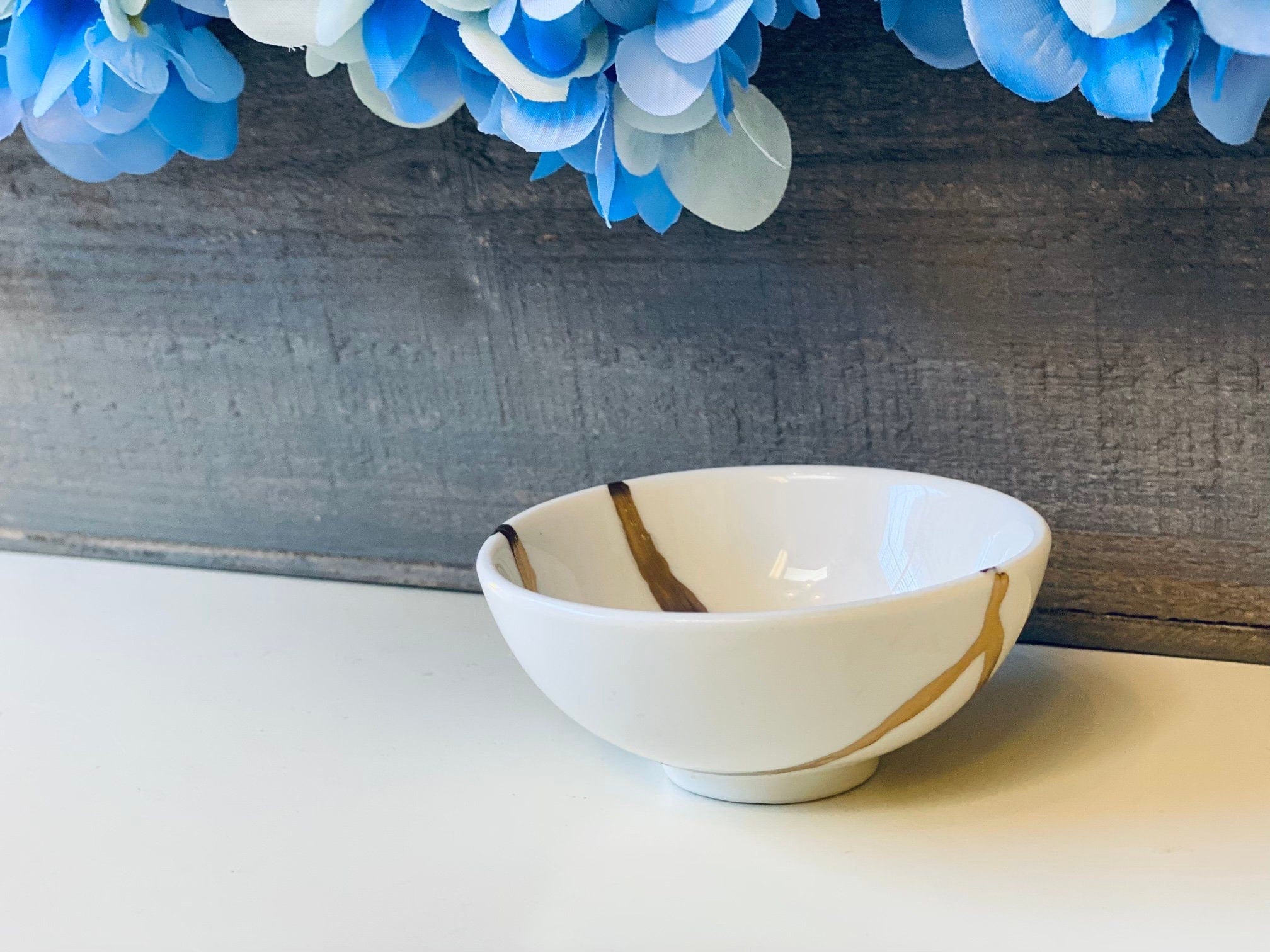 Kintsugi Repaired Small Porcelain Trinket Dish Gold Inlaid