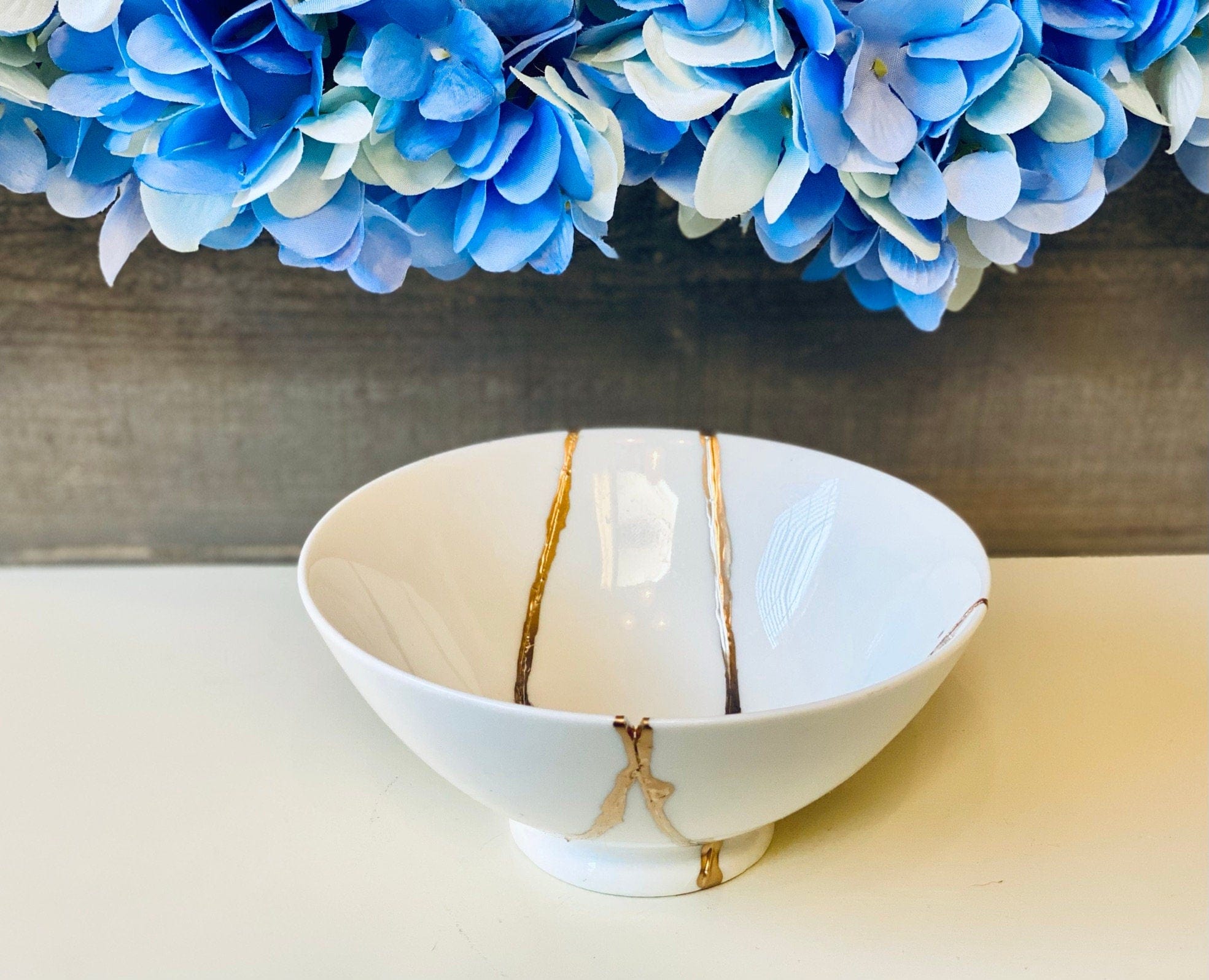 Kintsugi Repaired White Porcelain Ring Bowl Gold Inlaid