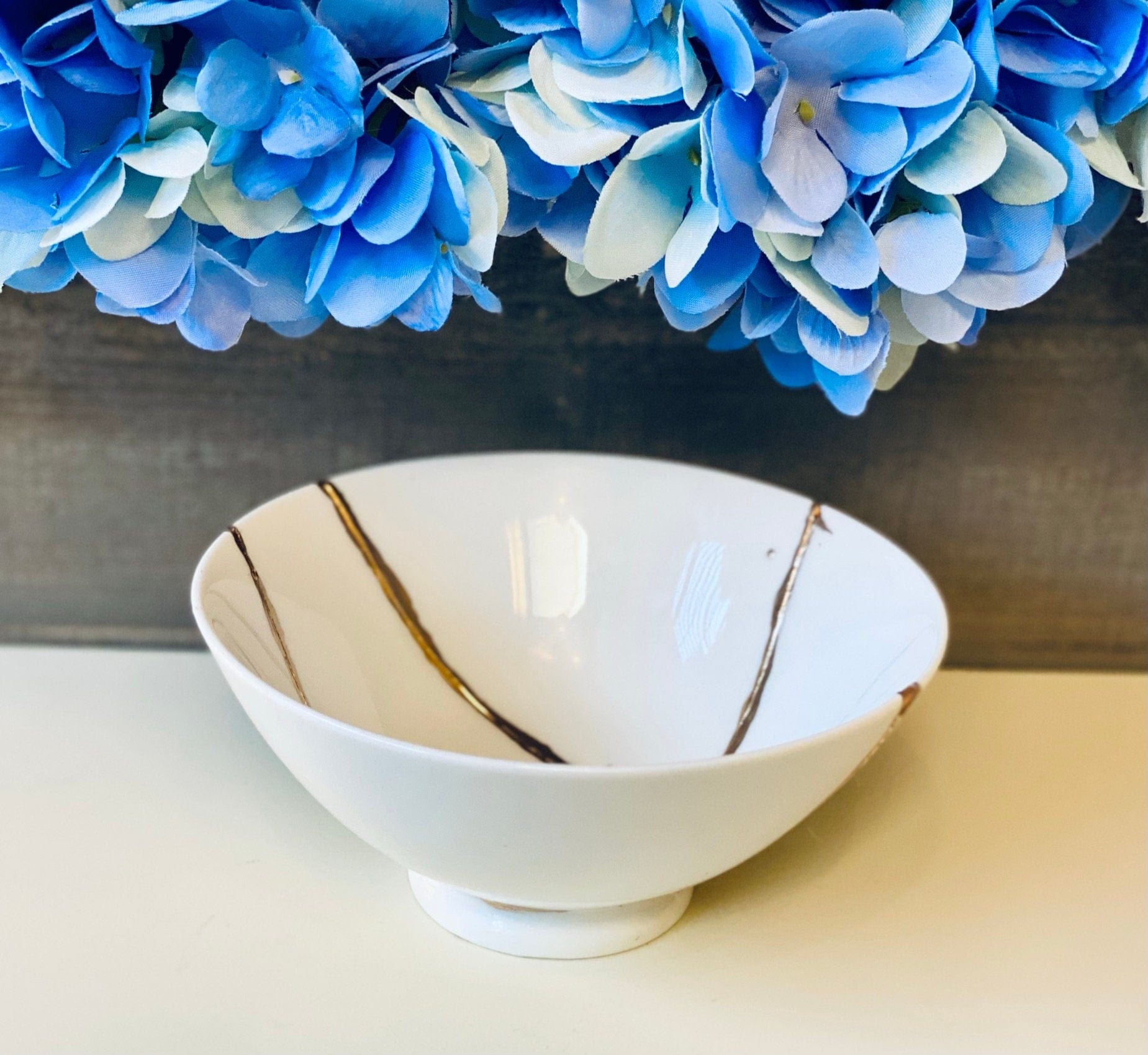 Kintsugi Repaired White Porcelain Ring Bowl Gold Inlaid