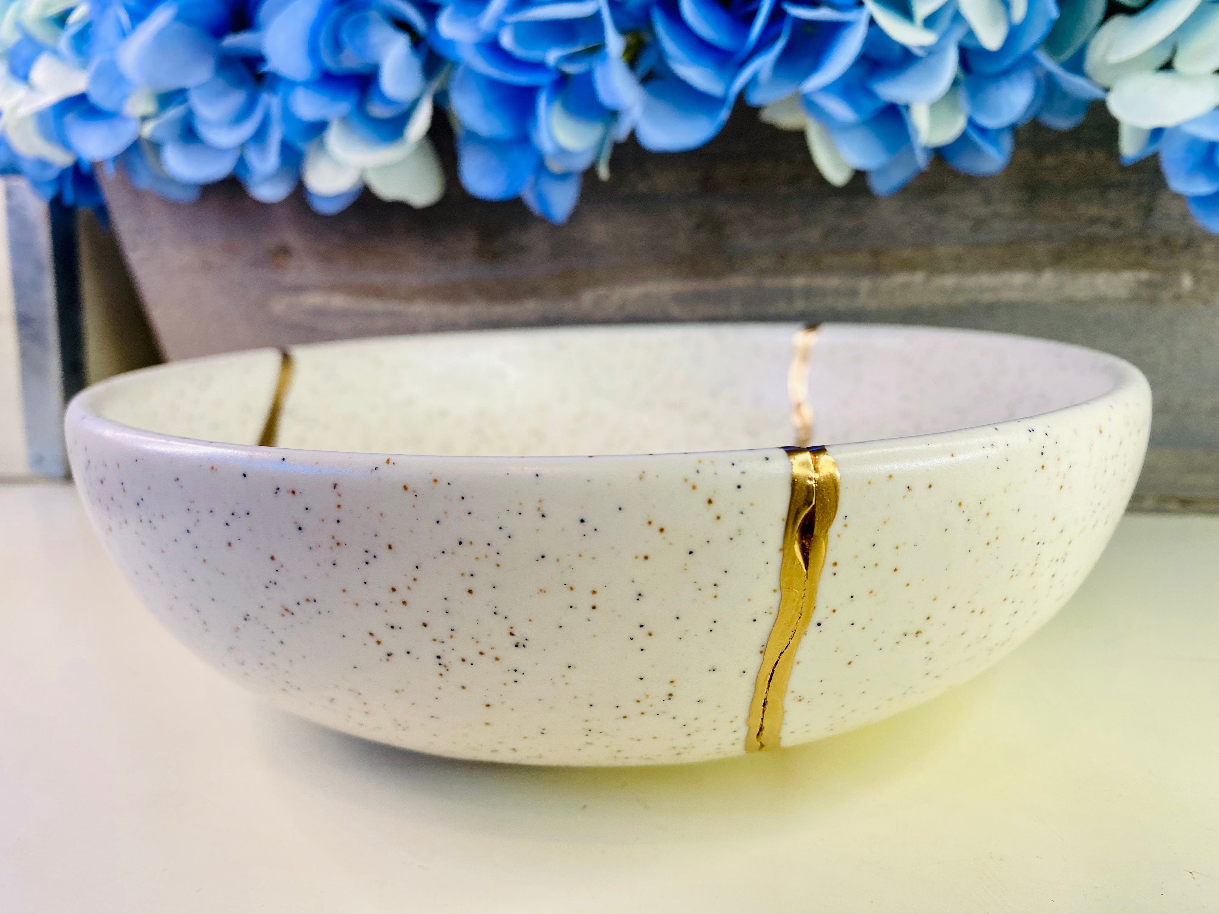 Kintsugi Bowl, Bagel Speckled Bowl, Kintsugi Pottery, Japanese Decor, Minimalist, Home Decor, Graduation, Kintsugi White Bagel Speckle Bowl