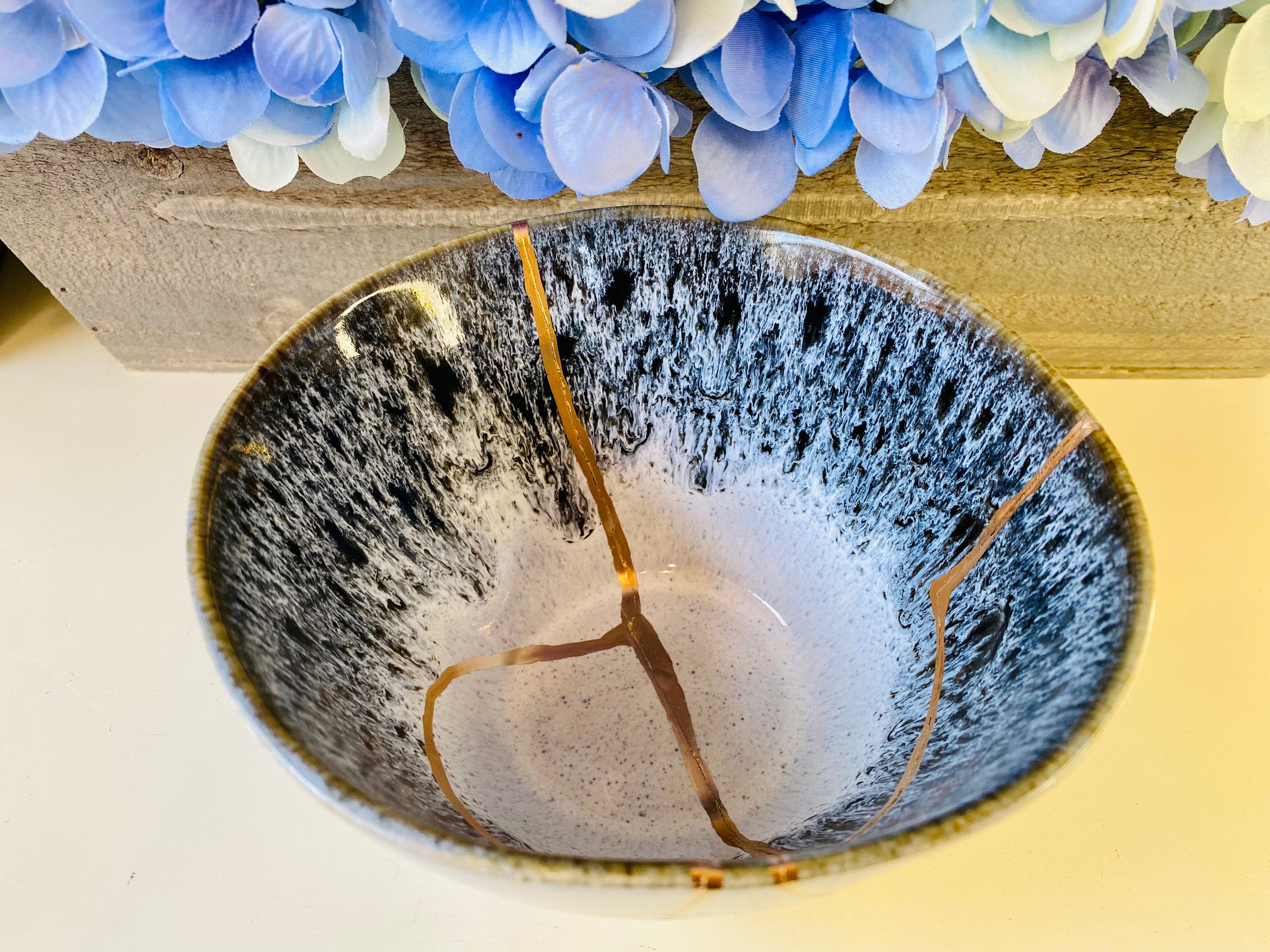 Kintsugi Reactive Swirl Bowl