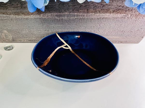 Kintsugi Bowl, Hue Navy Blue Bowl, Kintsugi Art, Fall Minimalist, Handmade  Home Decor, Personalized Gifts, Navy Blue Bowl Gold Inlaid