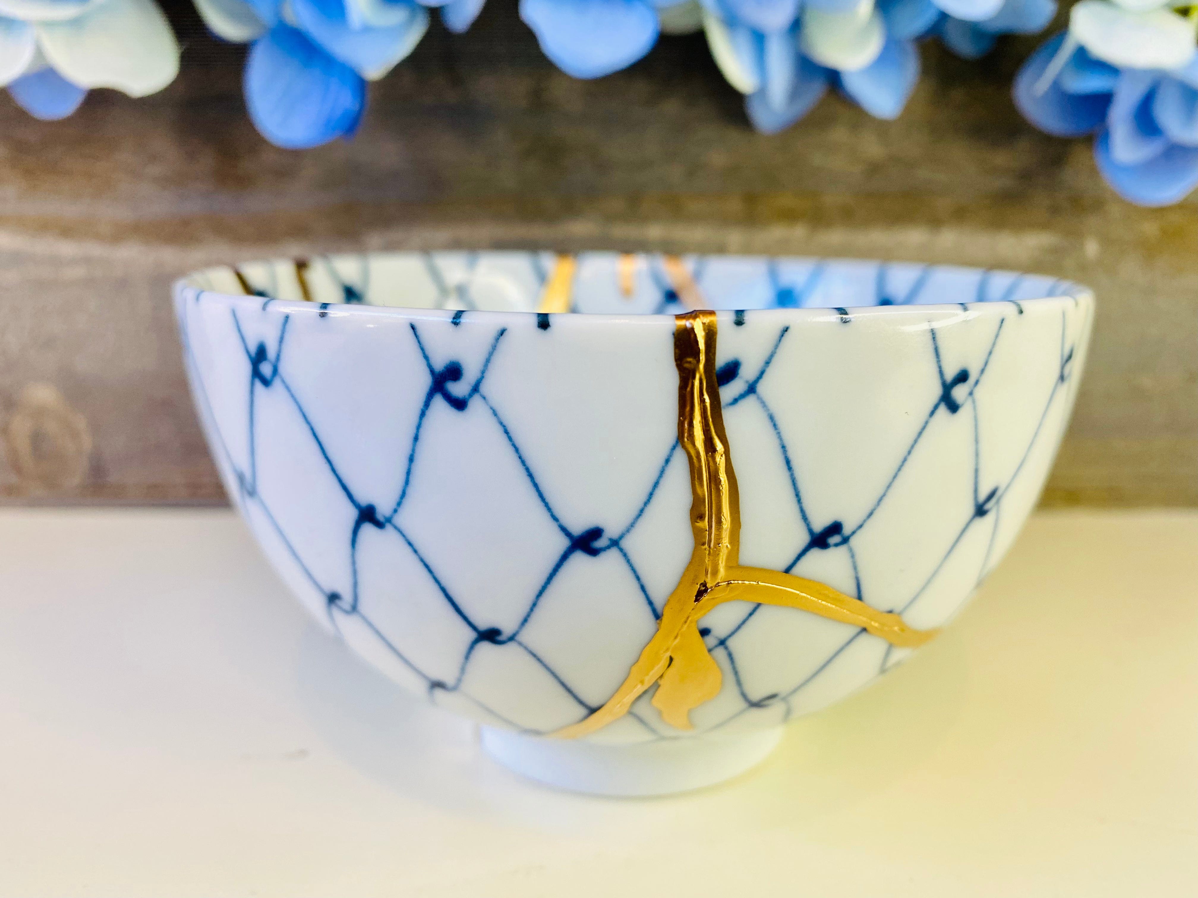 Kintsugi White Bowl Ring Pattern