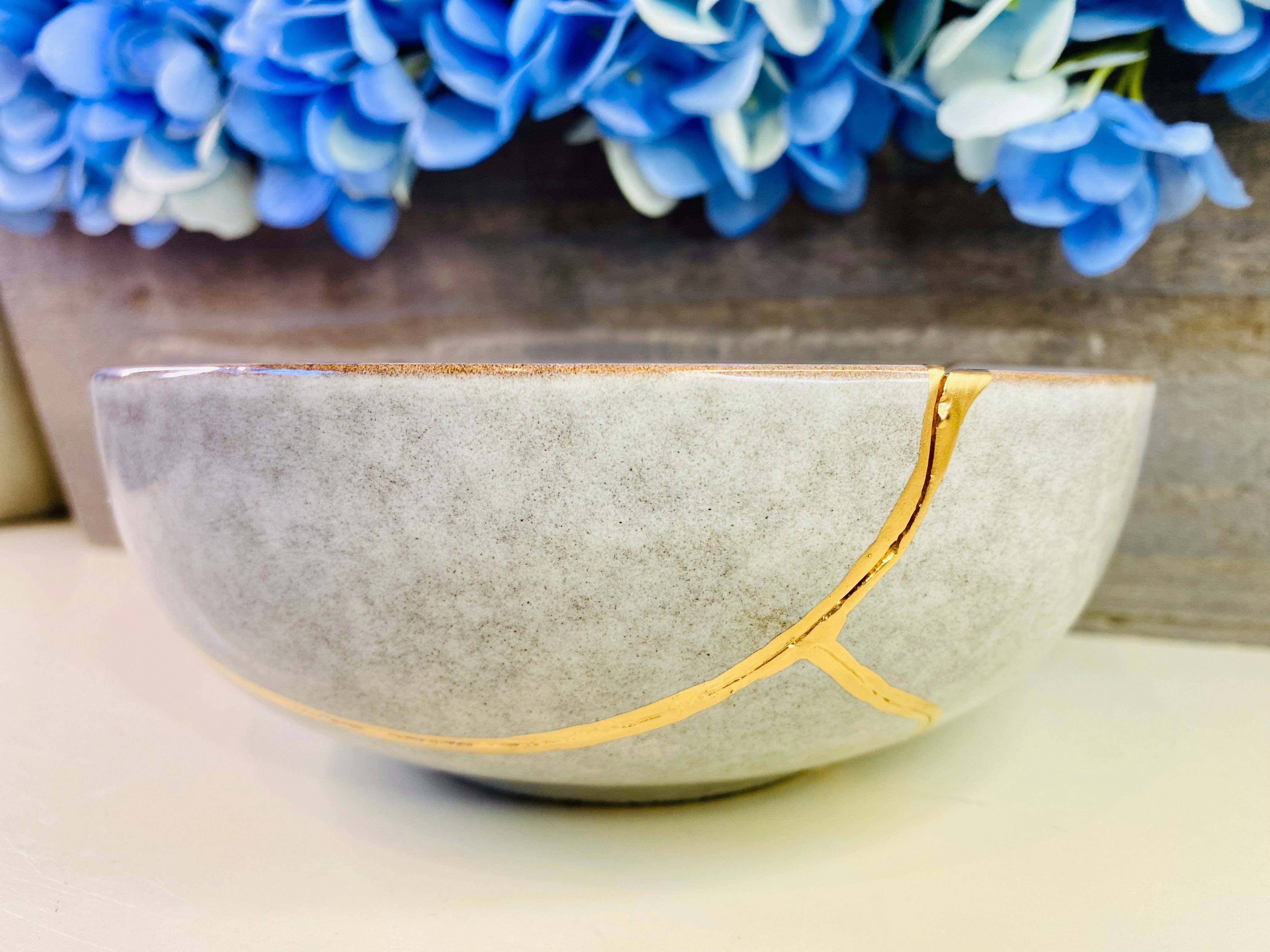 Kintsugi Bowl, Grey Stoneware Bowl, Home Gifts, Home Decor, Kintsugi Repaired Gifts, Anniversary Gifts, Kintsugi Repaired Grey Patterned Bowl