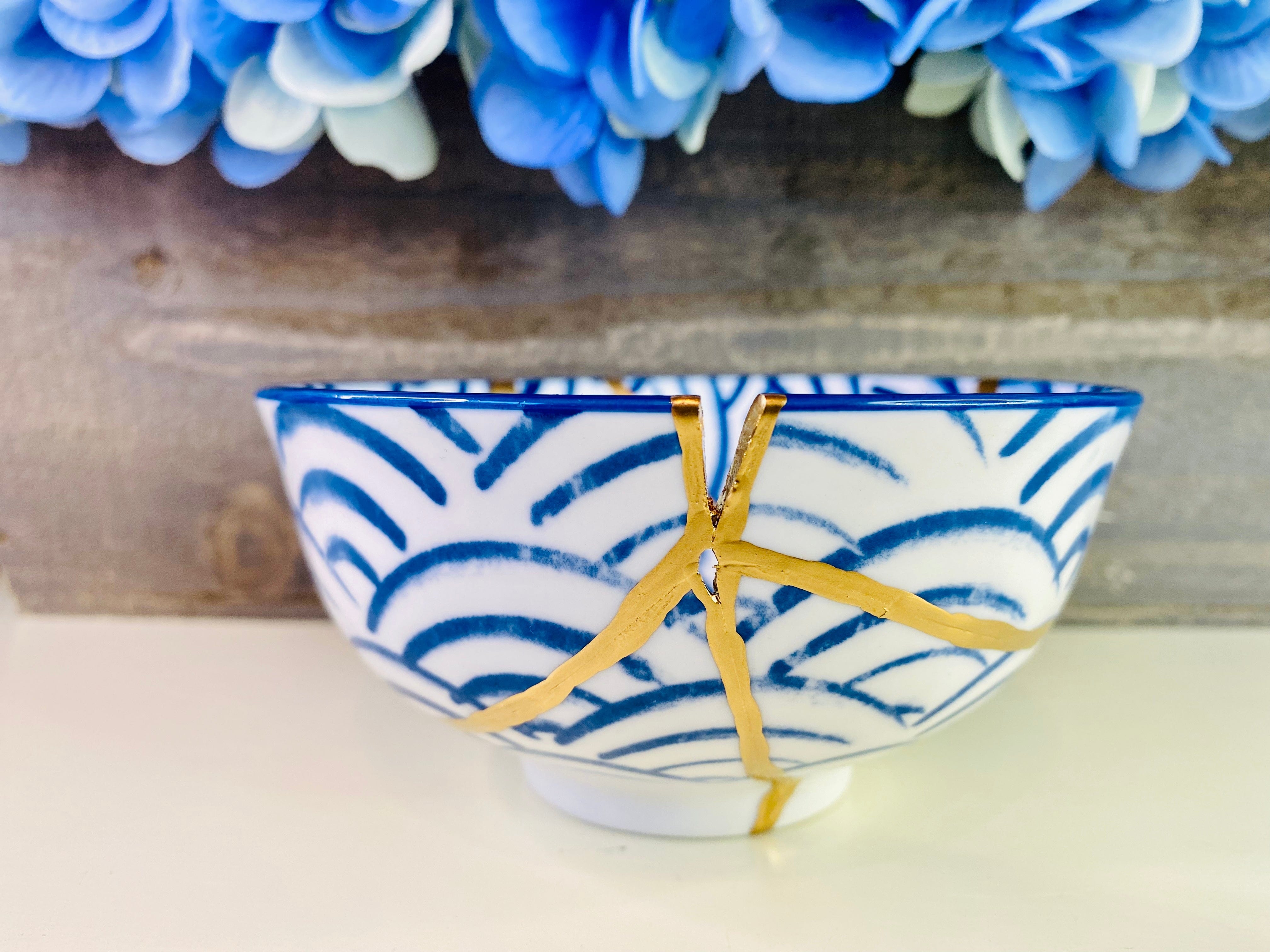 Kintsugi Gifts, White Scale Bowl, Kintsugi Pottery, Japanese Decor, Minimalist, Kintsugi Bowls, Home Decor, Kintsugi White Wave Bowl