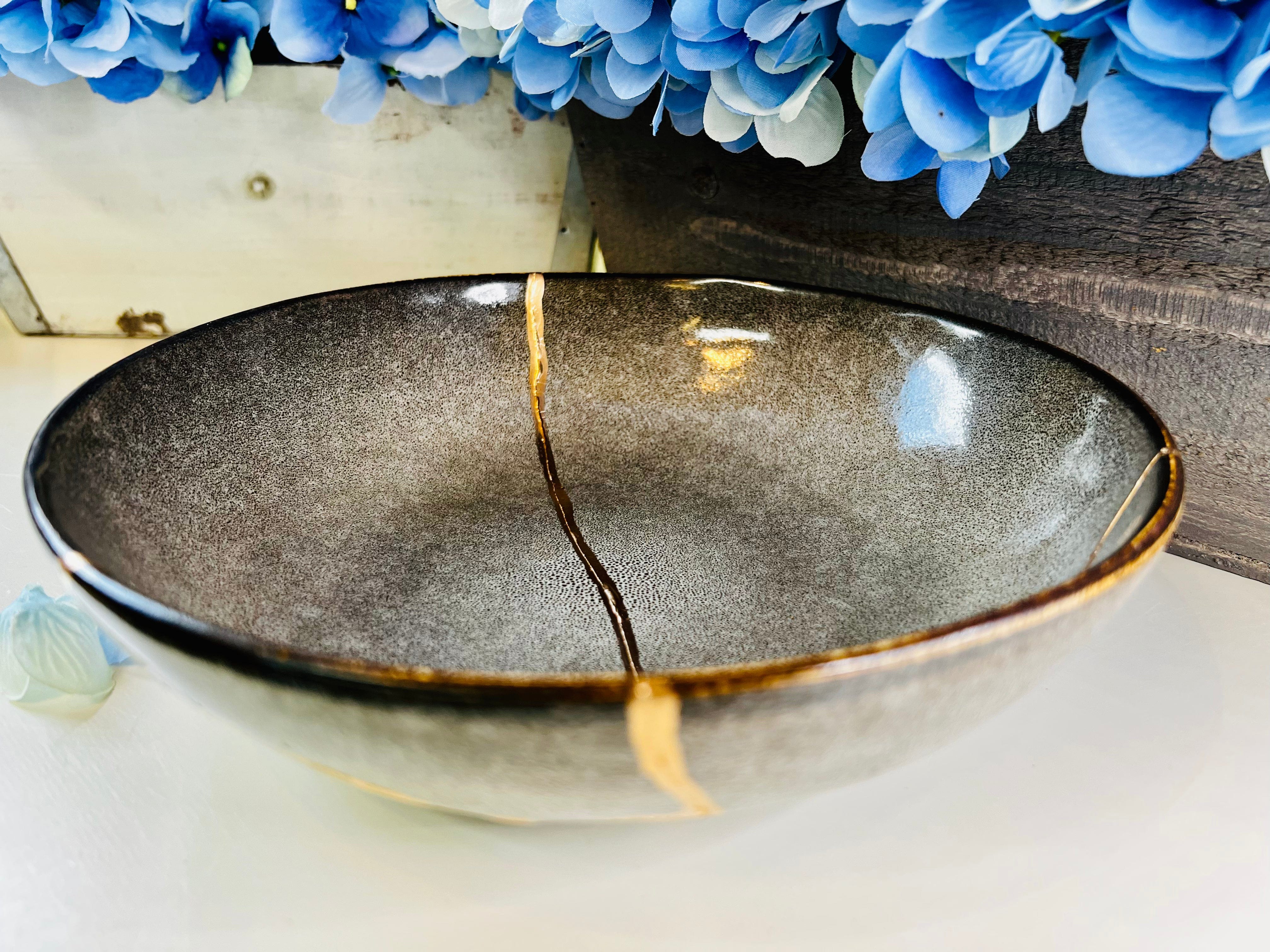 Kintsugi Bowl, Earth Stoneware Bowl, Minimalist, Handmade Home Decor, Kintsugi Gold Repair Art, Personalized Gifts, Mid Century Modern