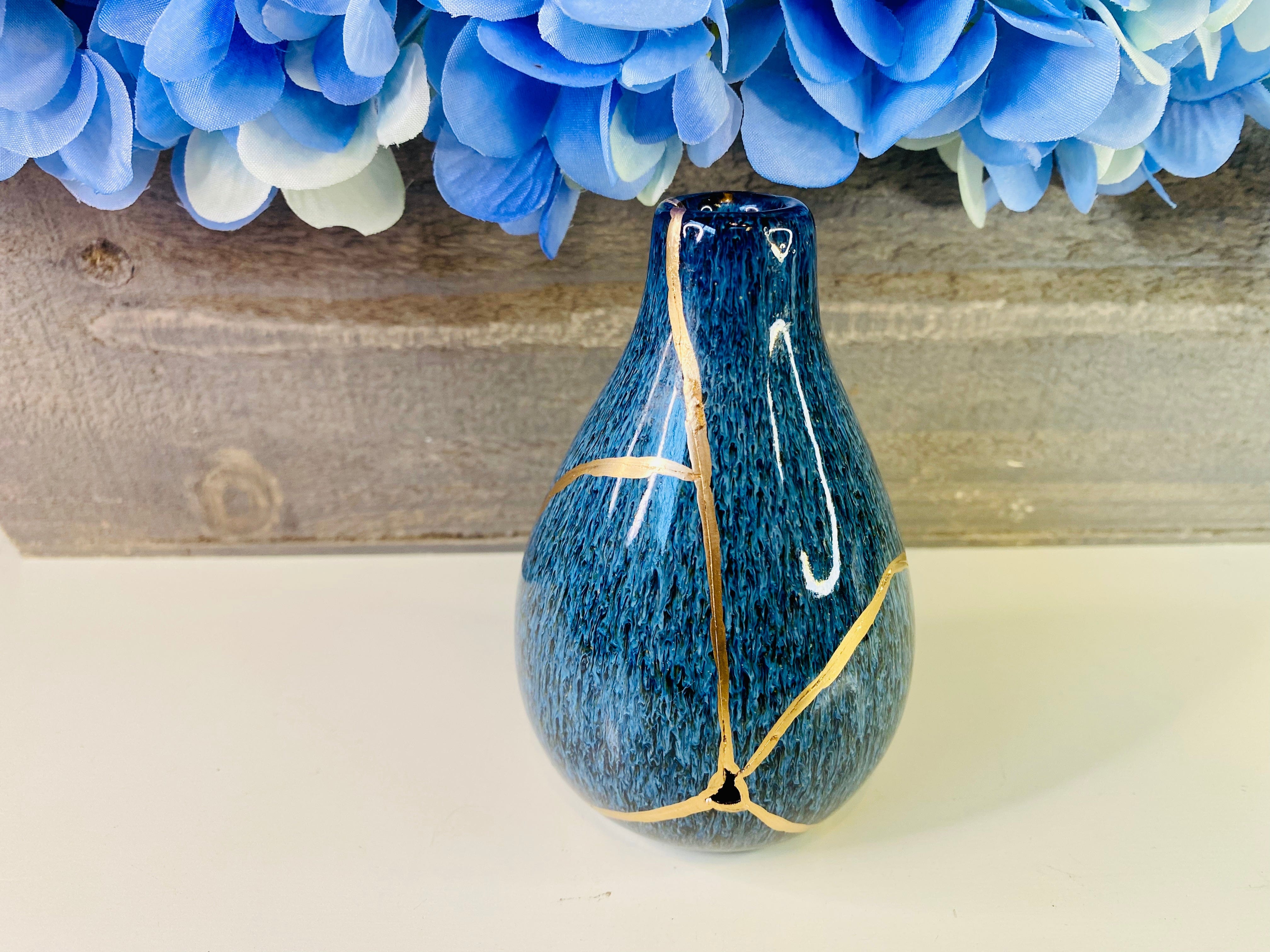 Kintsugi Gifts, Blue Bud Vase, Kintsugi Pottery, Japanese Decor, Minimalist, Home Decor, Graduation, Kintsugi Reactive Blue Bud Vase