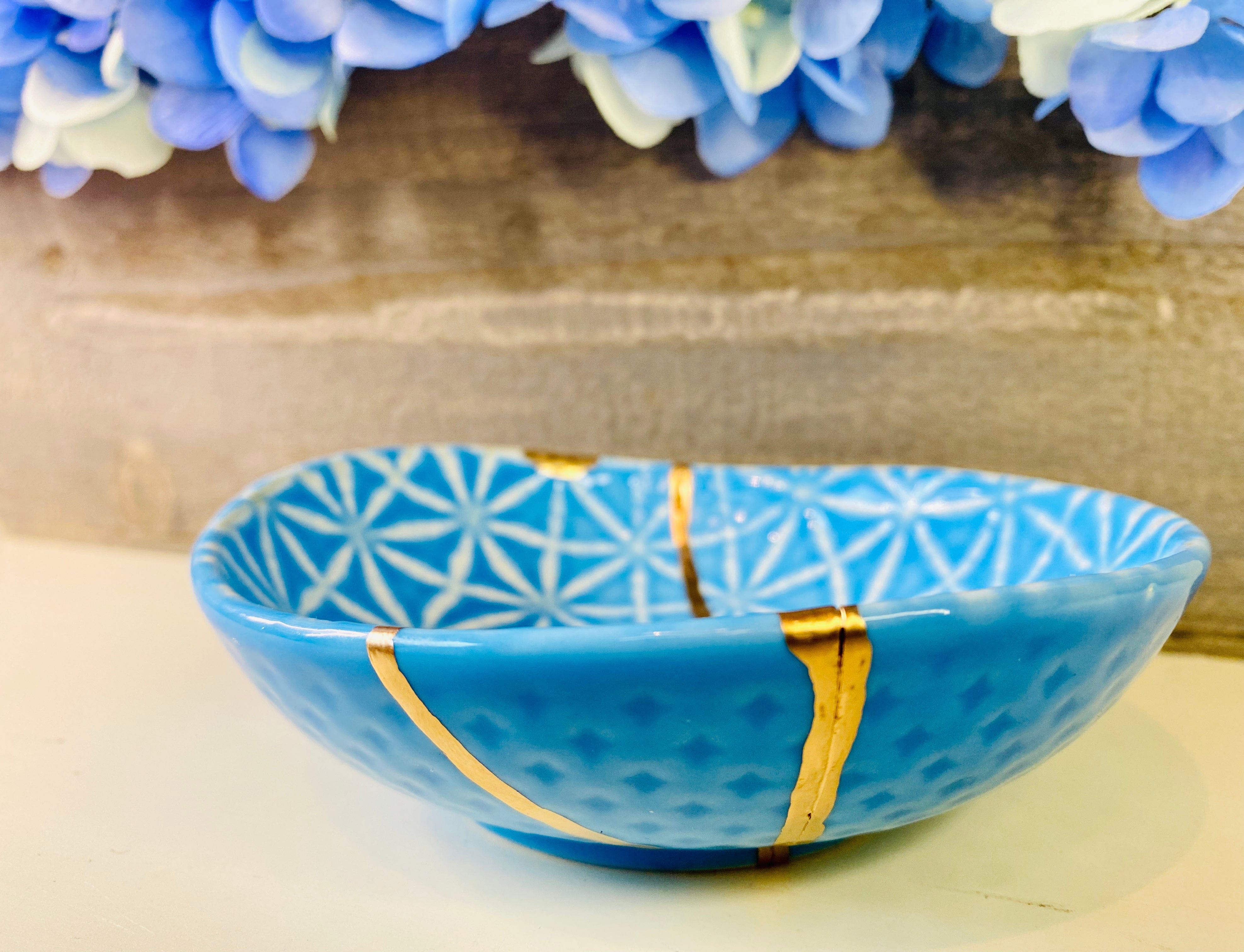 Kintsugi Gifts, Turkish Blue Bowl, Kintsugi Pottery, Kintsugi Bowl, Japanese Decor, Minimalist, Graduation, Kintsugi Blue Cross Stitch Bowl