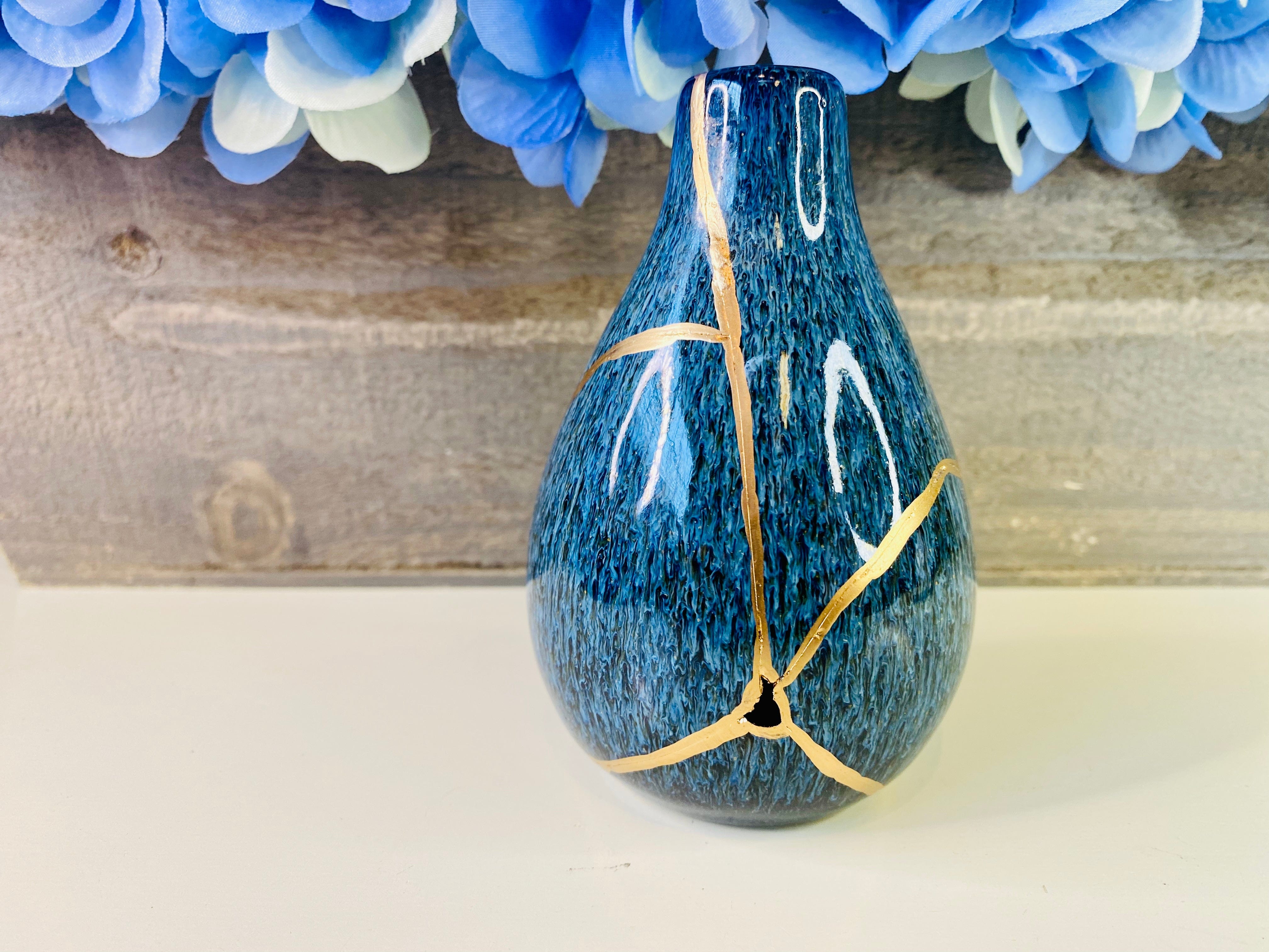 Kintsugi Gifts, Blue Bud Vase, Kintsugi Pottery, Japanese Decor, Minimalist, Home Decor, Graduation, Kintsugi Reactive Blue Bud Vase
