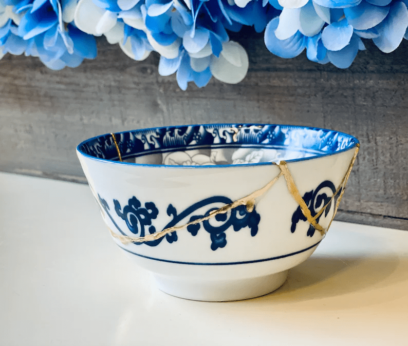 Kintsugi Repaired Blue and White Scroll Patterned Rice Bowl