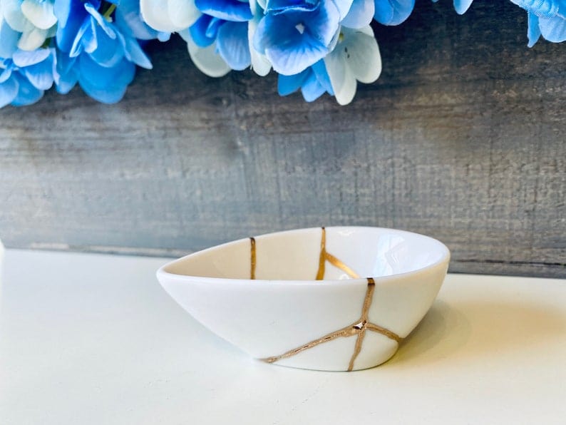 Kintsugi Gifts, Home Gifts, Fall Gifts, Gifts for Her, Home Decor, Anniversary Gifts, Wedding Gifts, Kintsugi Repaired Small Teardrop Bowl