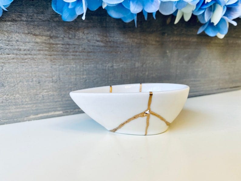 Kintsugi Gifts, Home Gifts, Fall Gifts, Gifts for Her, Home Decor, Anniversary Gifts, Wedding Gifts, Kintsugi Repaired Small Teardrop Bowl