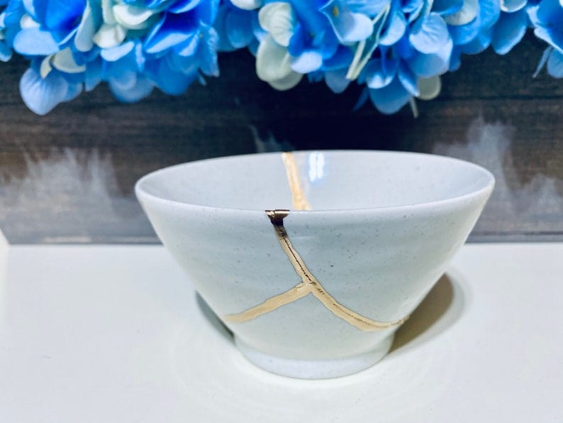 Kintsugi Bowl, Home Decor, Gifts for Him, Gifts for Her, Personalized Gifts, Minimalist Style, Kintsugi Repaired White Stoneware Bowl