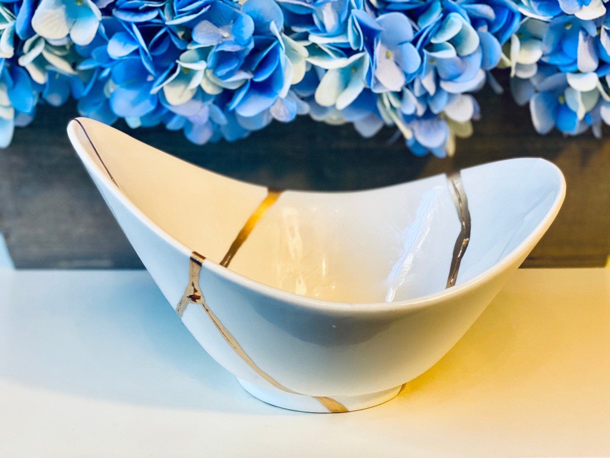 Kintsugi Repaired White Porcelain Curved Bowl