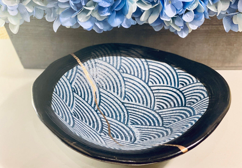 Kintsugi Repaired Stoneware Scale Pattern Platter – Kintsugi Generations