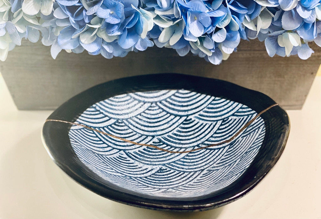 Kintsugi Repaired Stoneware Scale Pattern Platter – Kintsugi Generations
