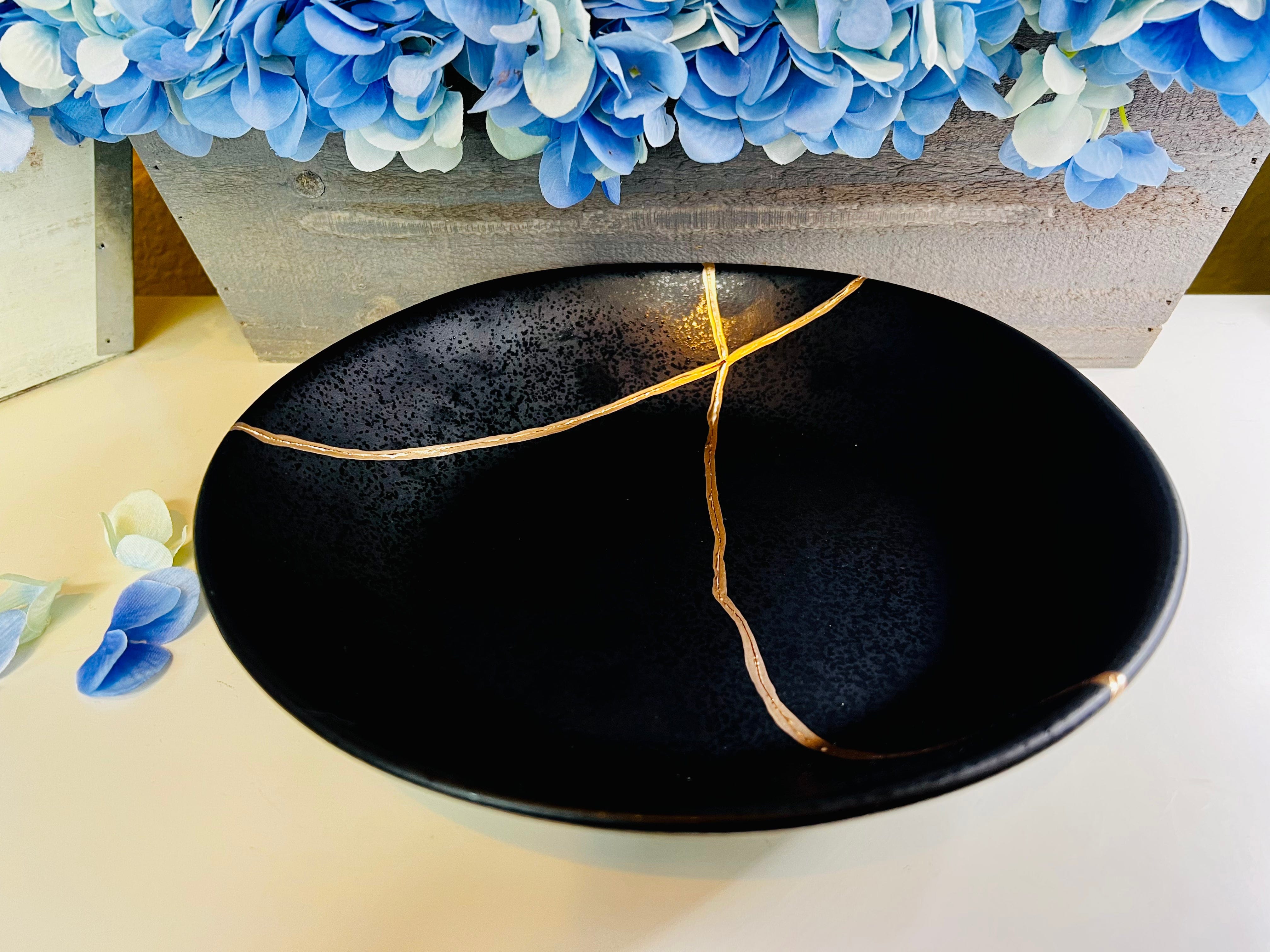 Kintsugi Bowl, Kintsugi Gifts, Home Decor, Home Gifts, Kintsugi Repaired  Black and Gold Low Stoneware Bowl