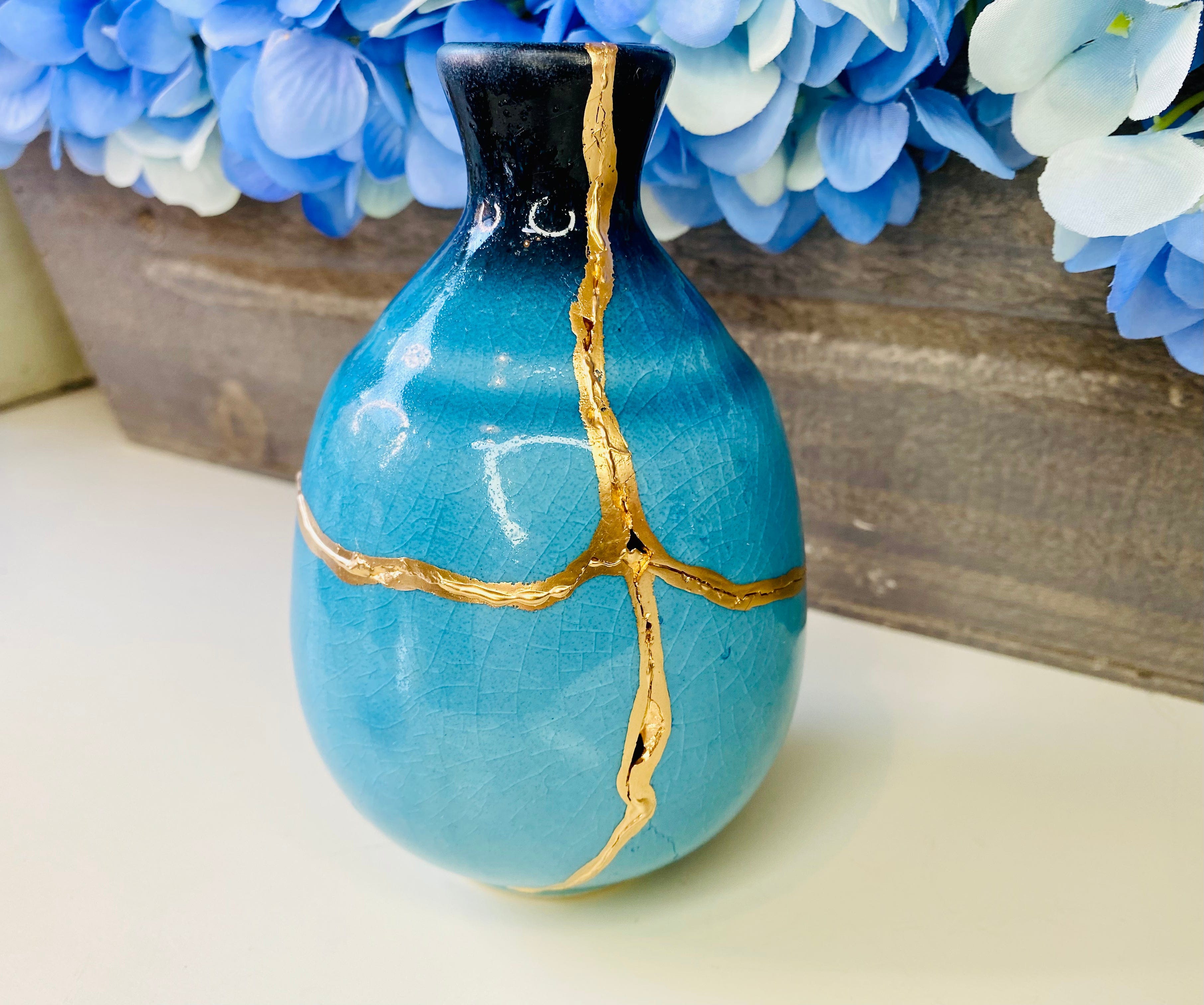Kintsugi Vase, Turkish Blue Bud Vase, Fine Art Ceramics, Room Decor, Minimalist Gifts, Kintsugi, Wedding Gifts, Kintsugi Turkish Blue Vase